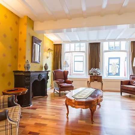 The Heritage Apartment